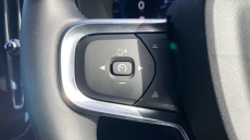 Volvo XC40 2.0 B4P Plus Dark 5dr Auto Petrol Estate